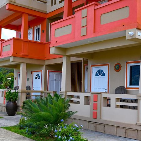 Royal Bliss Apartment Suites Kingstown Bagian luar foto